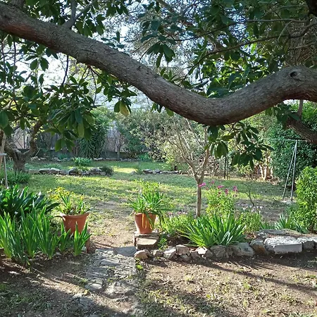 Un Jardin En Ville, Pour Des Au Calme Dom wakacyjny *